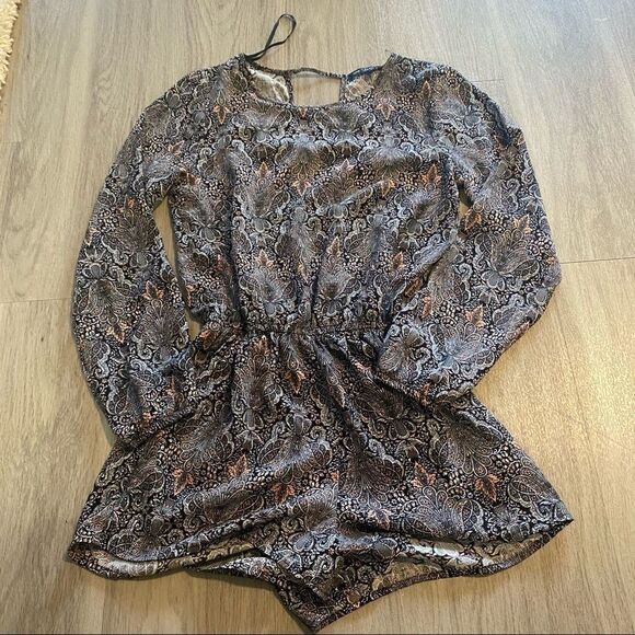 One clothing small long sleeve floral romp… - Picture 1 of 10